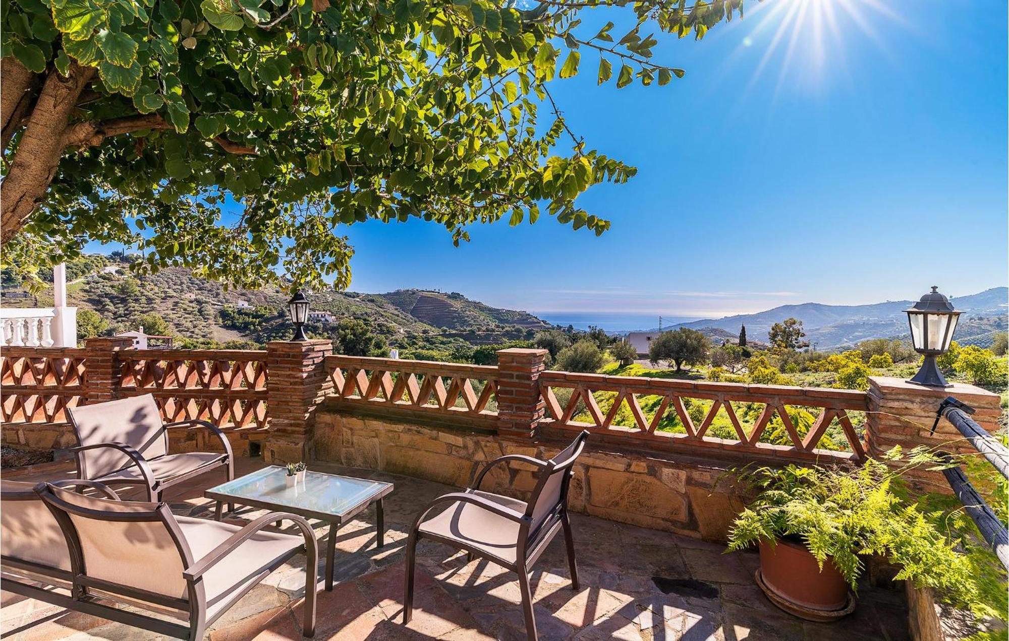 Amazing Home In Frigiliana With Kitchen Екстер'єр фото